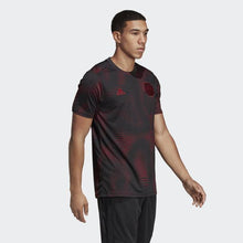 Load image into Gallery viewer, MEN ADIDAS MEXICO PRE-MATCH JERSEY BLACK / COLLEGIATE BURGUNDY